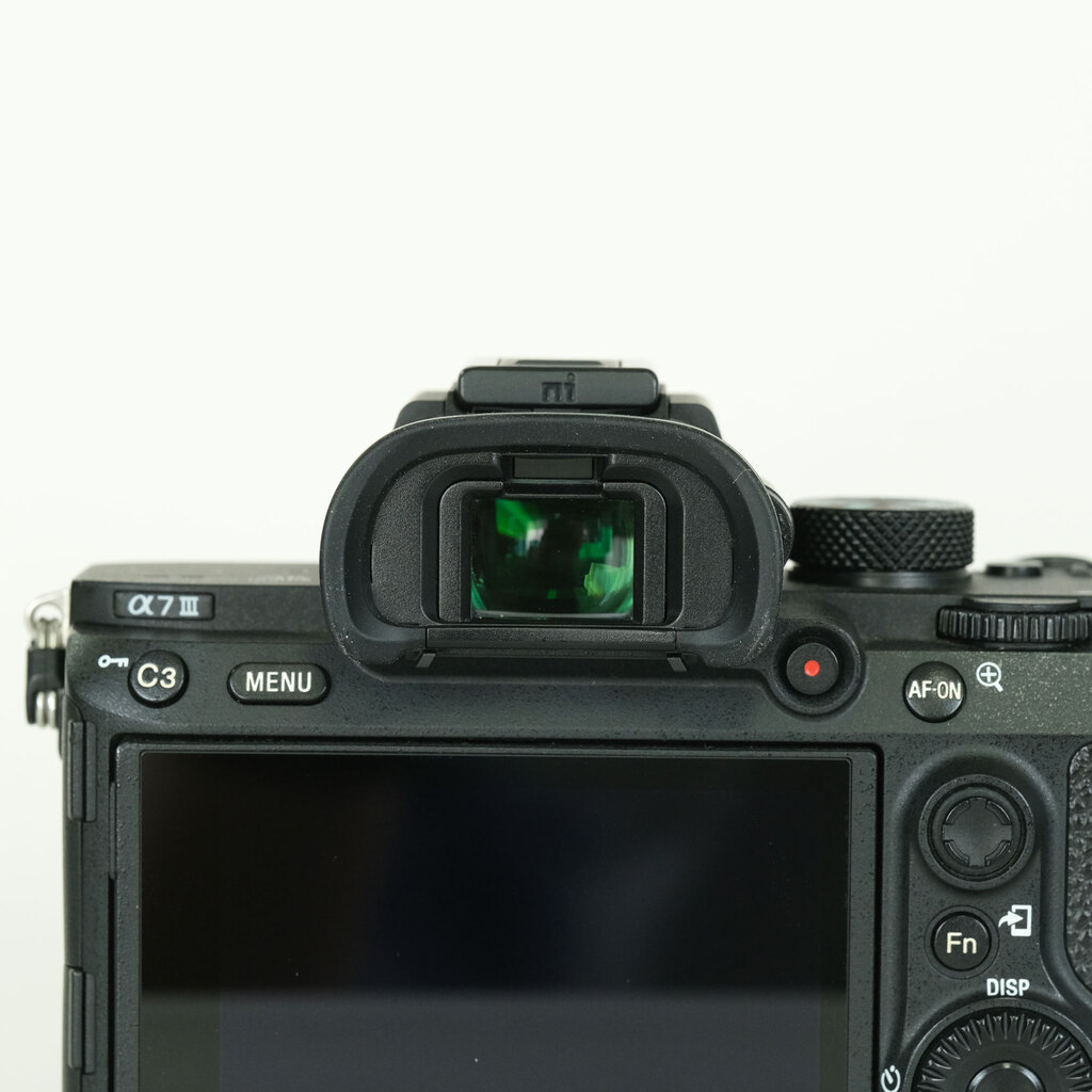 SONY α7 III(ILCE-7M3) SONY α7 III(ILCE-7M3)