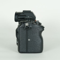SONY α7 III（ILCE-7M3）