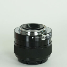 SONY E 35mm F1.8 OSS SEL35F18