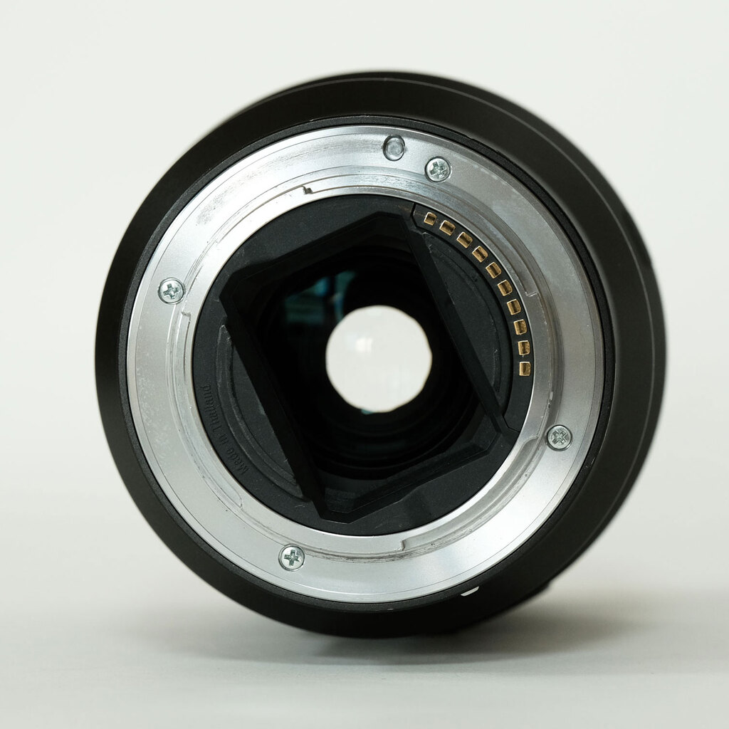 SONY FE 90mm F2.8 Macro G OSS SEL90M28G