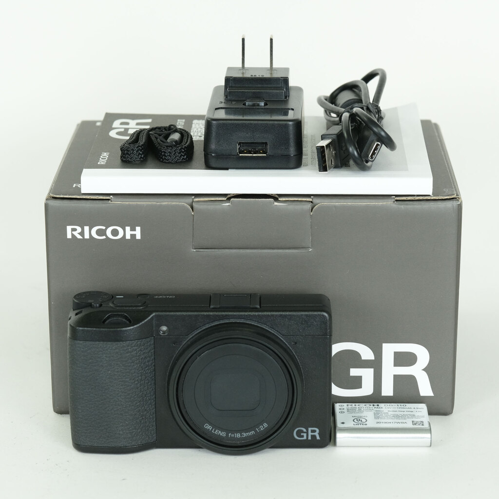 RICOH GR III