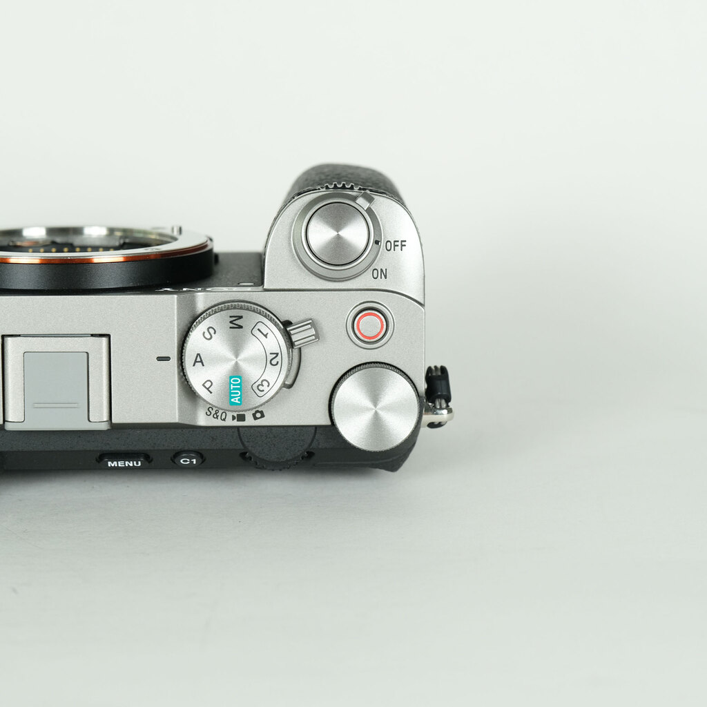 SONY α7C II（ILCE-7CM2）の出品 | ONE SCENE（ワンシーン）