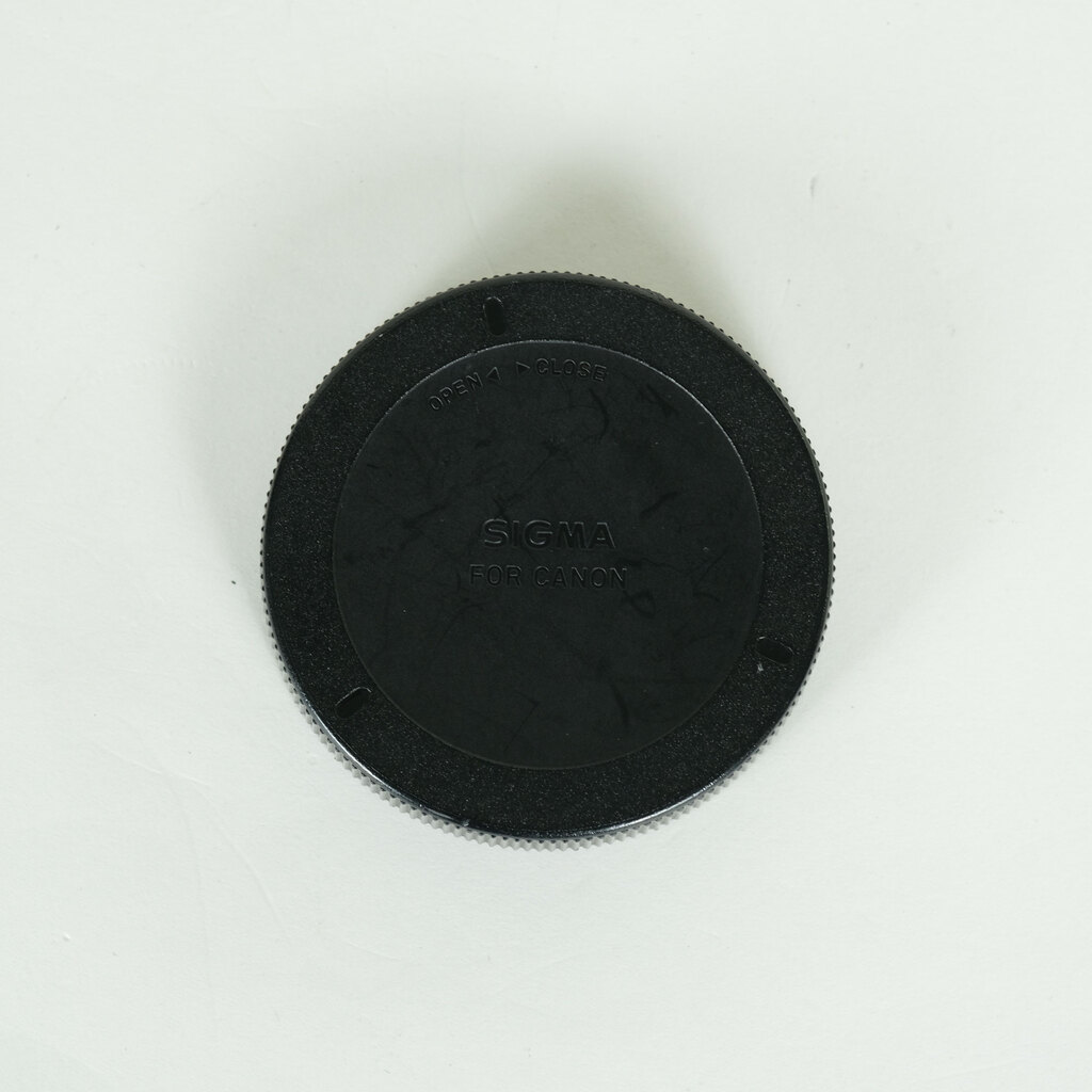 SIGMA 20mm F1.4 DG HSM�bArt [�L���m���p]