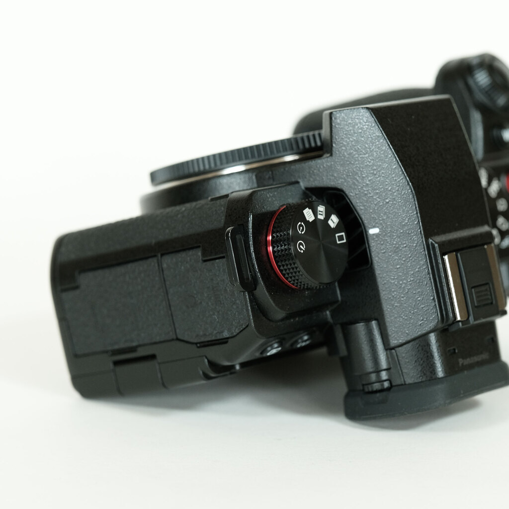 Panasonic LUMIX S5II DC-S5M2