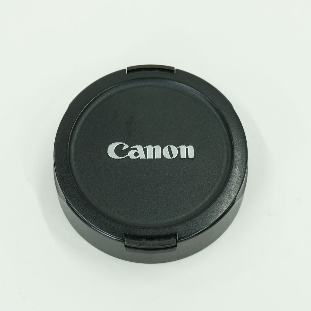 Canon EF8-15mm F4L フィッシュアイ USM Canon EF8-15mm F4L フィッシュアイ USM