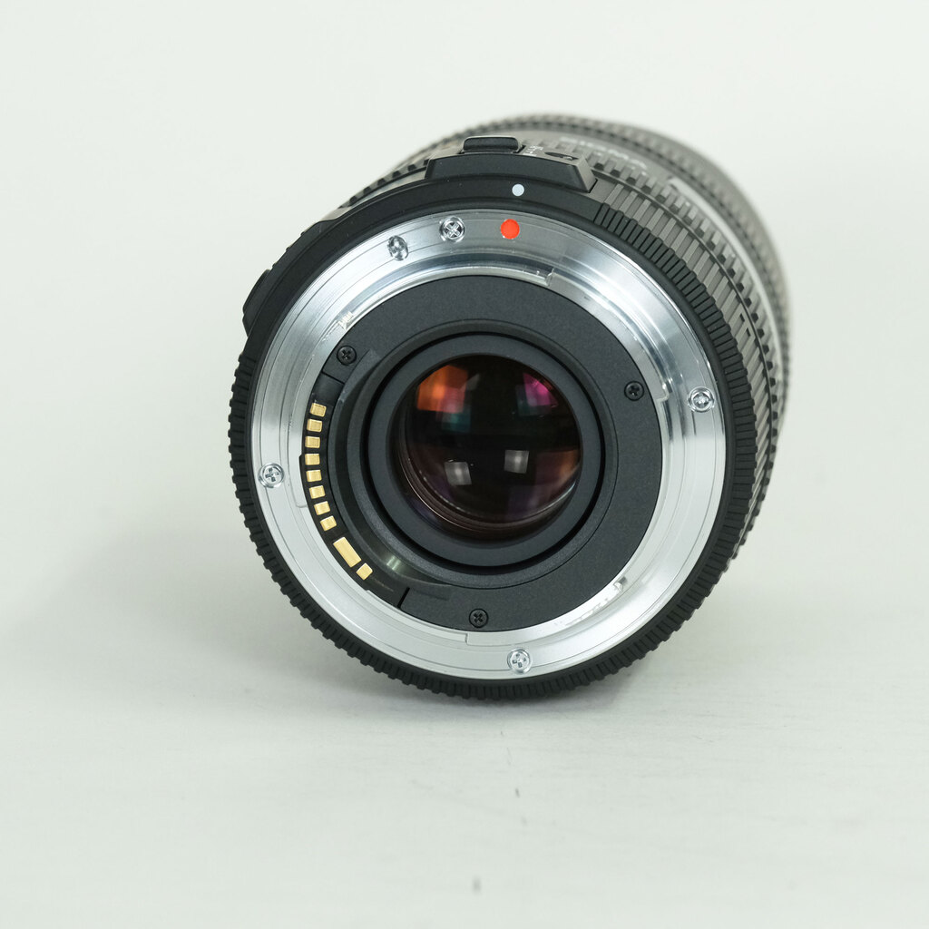 SIGMA 8-16mm F4.5-5.6DC HSM (キヤノンEF用)