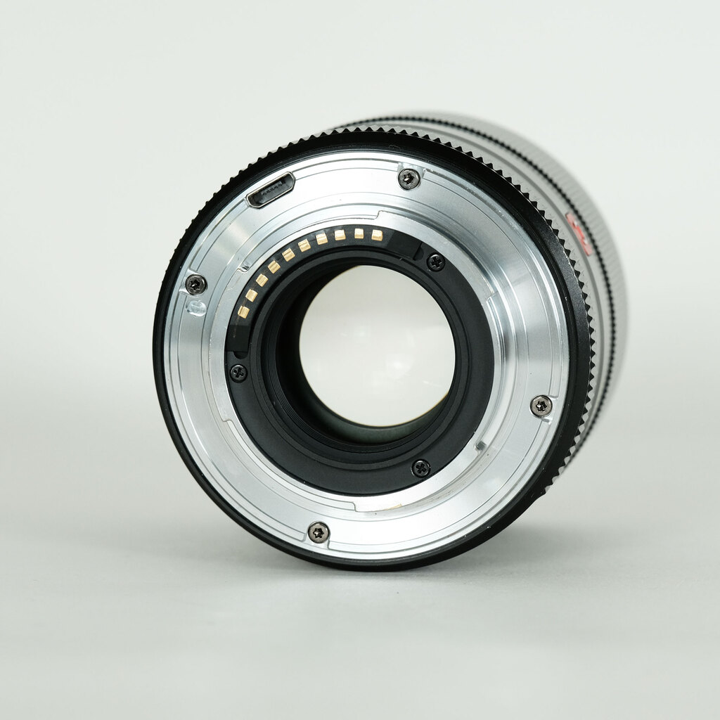 VILTROX AF 33mm F1.4 (フジフイルムX用)