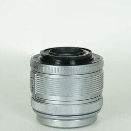 OLYMPUS M.ZUIKO DIGITAL 14-42mm F3.5-5.6IIR シルバー