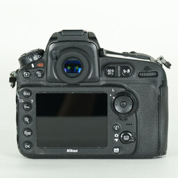 Nikon D810