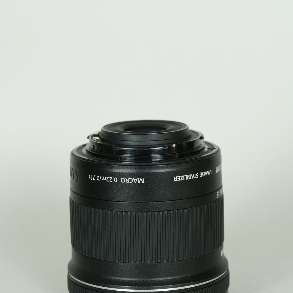 Canon EF-S10-18mm F4.5-5.6 IS STM