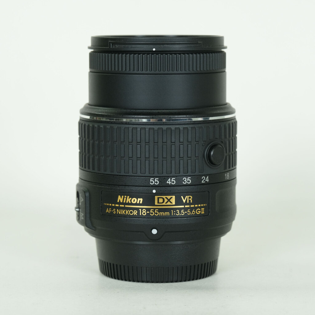 Nikon AF-S DX NIKKOR 18-55mm f3.5-5.6G VR II