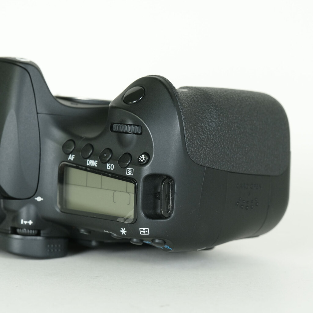 Canon EOS 60D ボディの出品 | ONE SCENE（ワンシーン）