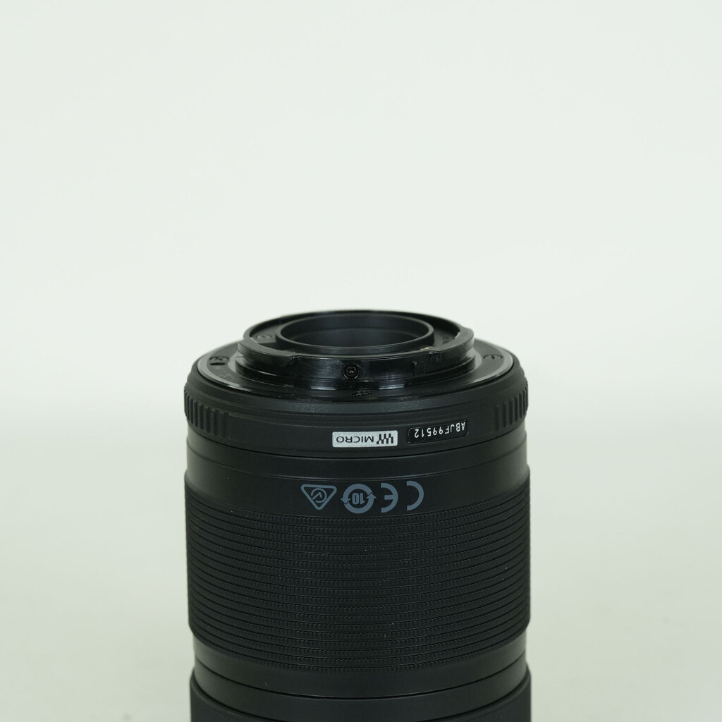 OLYMPUS M.ZUIKO DIGITAL ED 40-150mm F4.0-5.6 R OLYMPUS M.ZUIKO DIGITAL ED 40-150mm F4.0-5.6 R