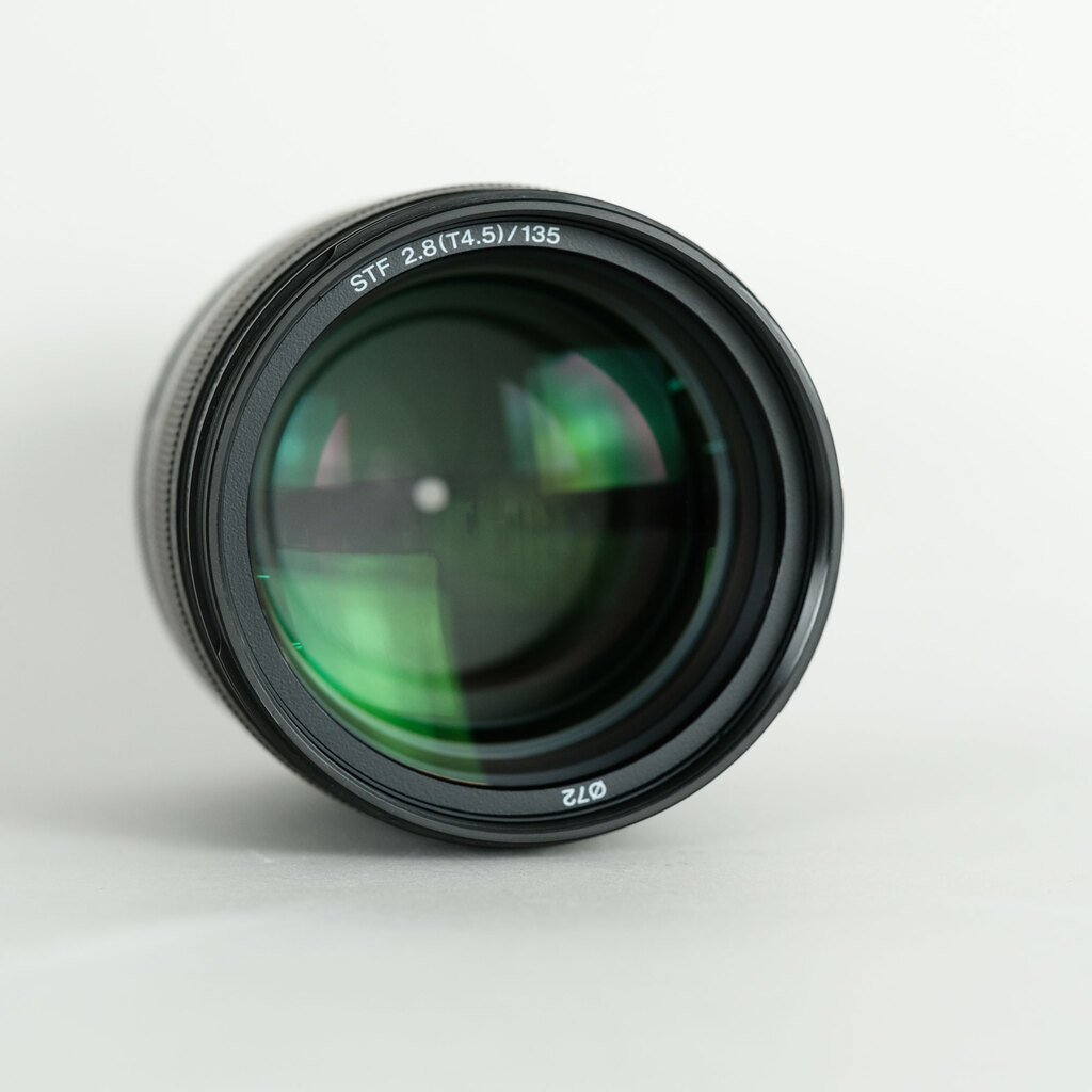 SONY 135mm F2.8 [T4.5] STF SAL135F28の出品 | ONE SCENE（ワンシーン）