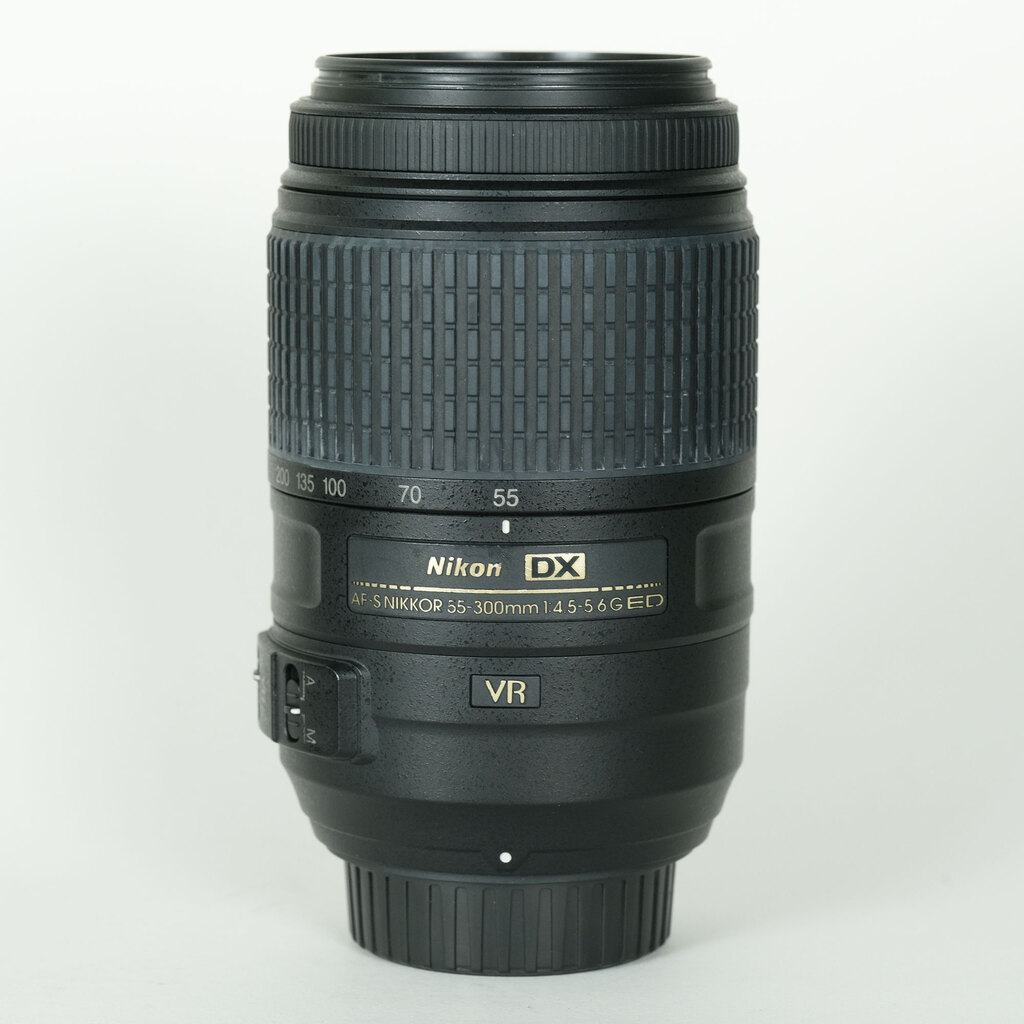 Nikon AF-S DX NIKKOR 55-300mm F4.5-5.6G ED VR Nikon AF-S DX NIKKOR 55-300mm F4.5-5.6G ED VR