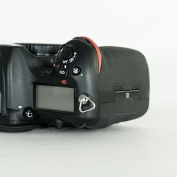 Nikon D500
