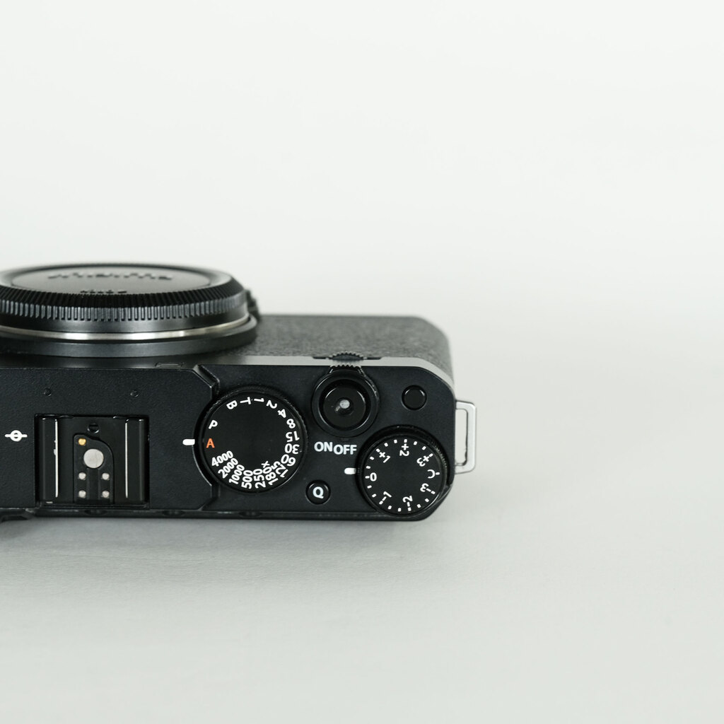 FUJIFILM X-E4 FUJIFILM X-E4