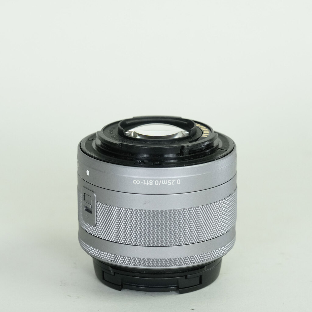 Canon EF-M15-45mm F3.5-6.3 IS STM