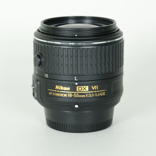 Nikon AF-S DX NIKKOR 18-55mm f3.5-5.6G VR II
