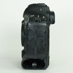 Canon EOS-1D X Mark II