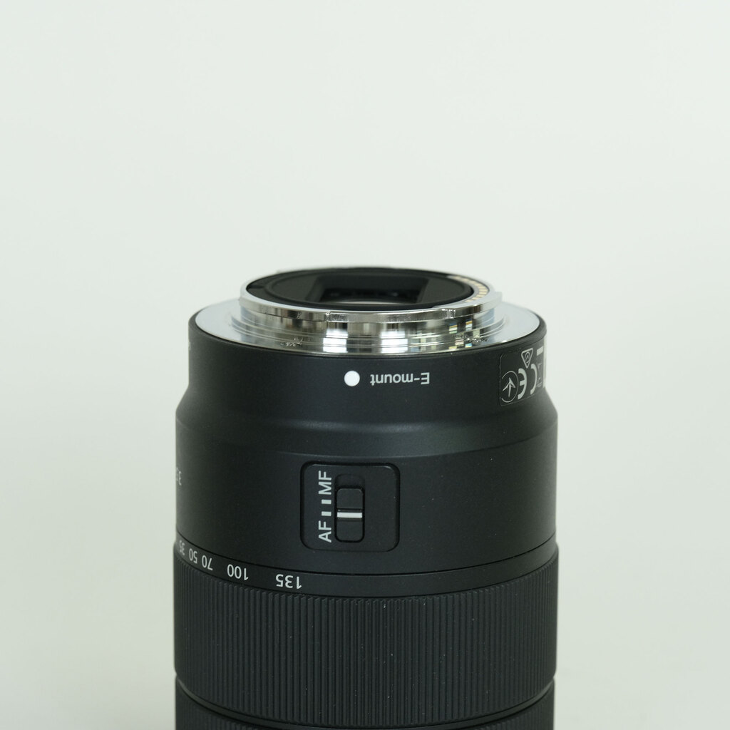 SONY E 18-135mm F3.5-5.6 OSS SEL18135 SONY E 18-135mm F3.5-5.6 OSS SEL18135