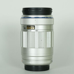 OLYMPUS M.ZUIKO ED75-300mm F4.8-6.7 シルバー