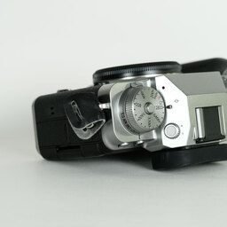 FUJIFILM X-T4 FUJIFILM X-T4