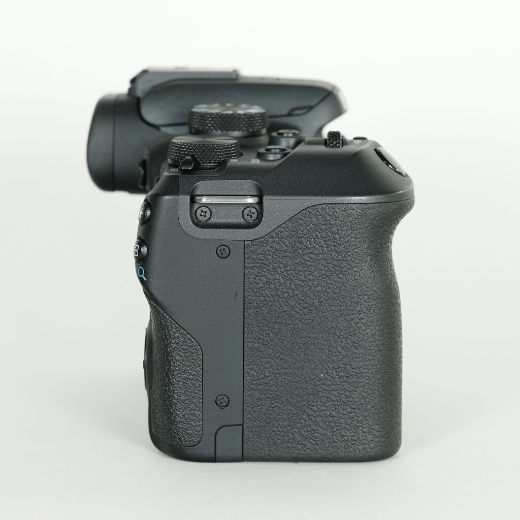 Canon EOS R10 Canon EOS R10