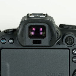 Canon EOS R6 Canon EOS R6