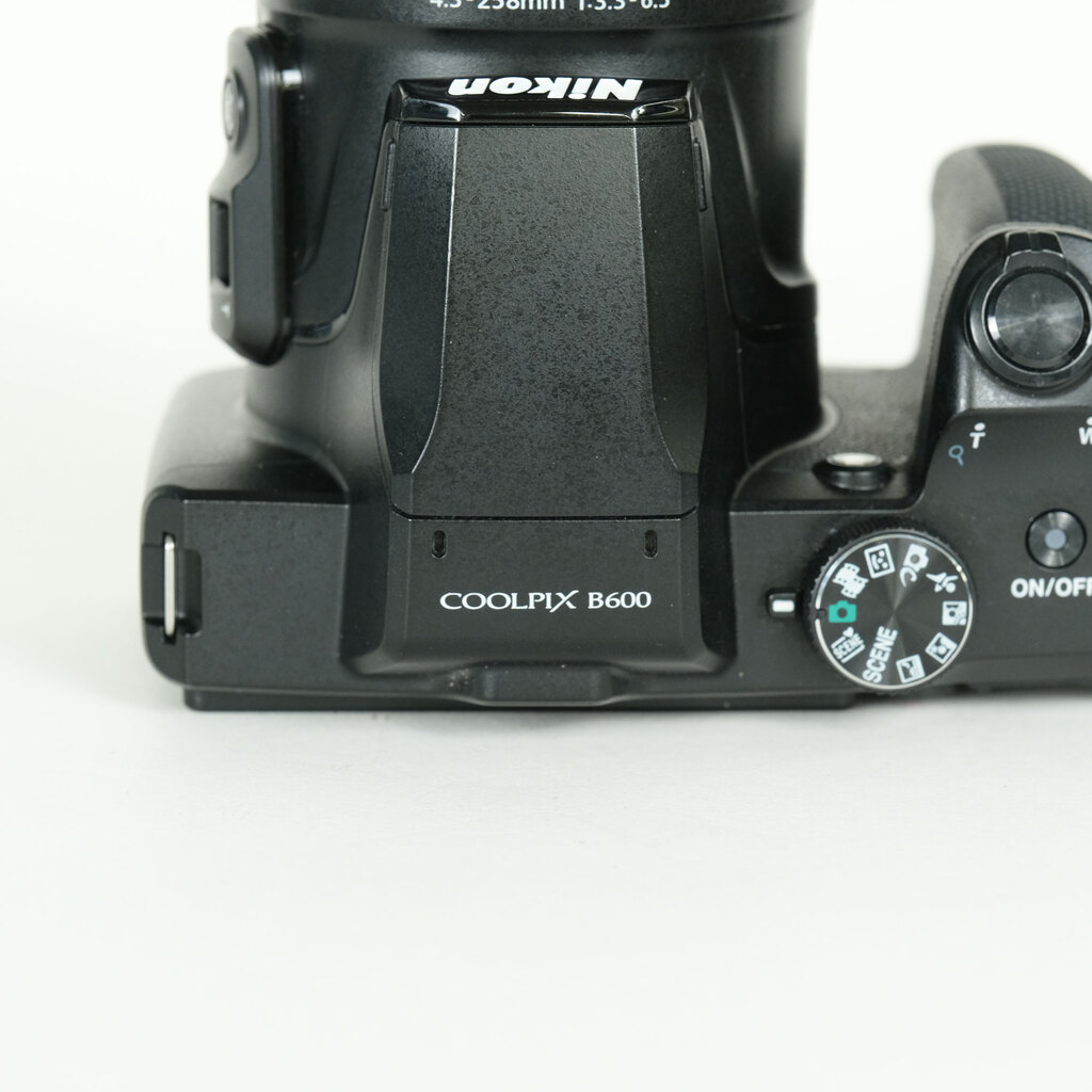 Nikon COOLPIX B600 ブラック Nikon COOLPIX B600 ブラック