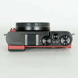 Panasonic LUMIX DMC-GM5ボディ レッド