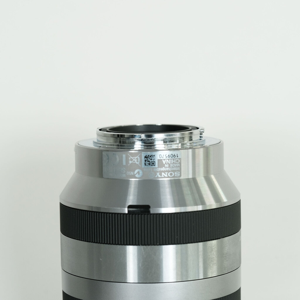 SONY E18-200mm F3.5-6.3 OSS SEL18200