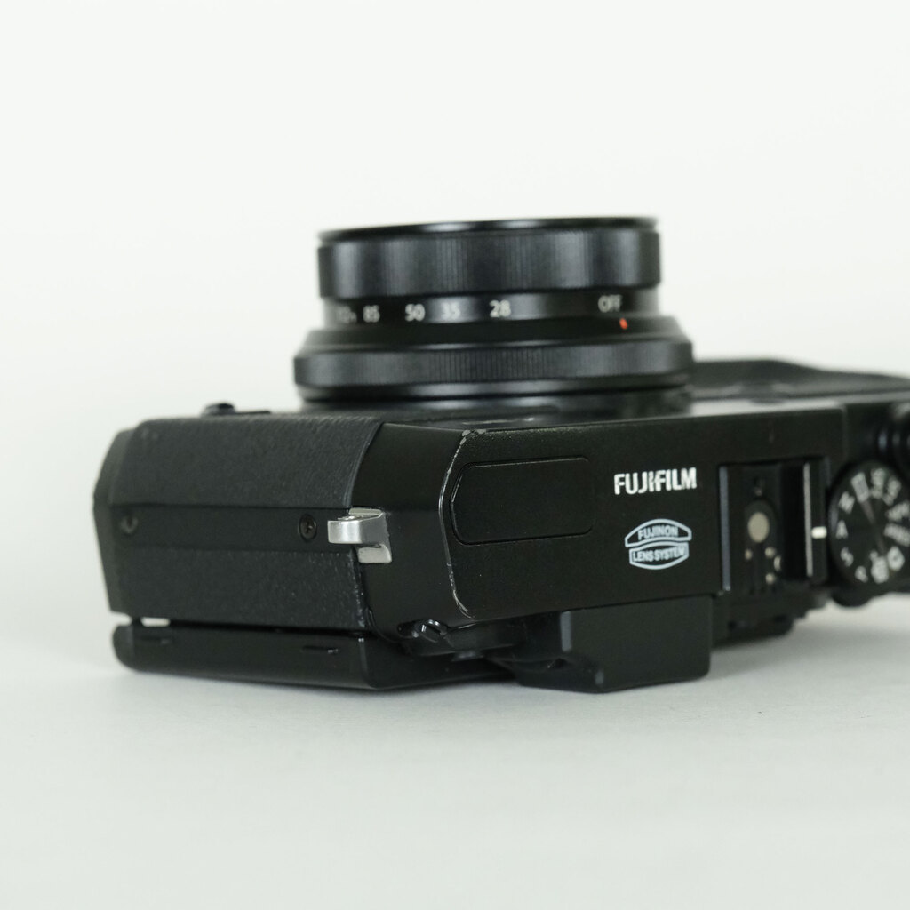 FUJIFILM X30 ブラック FUJIFILM X30 ブラック