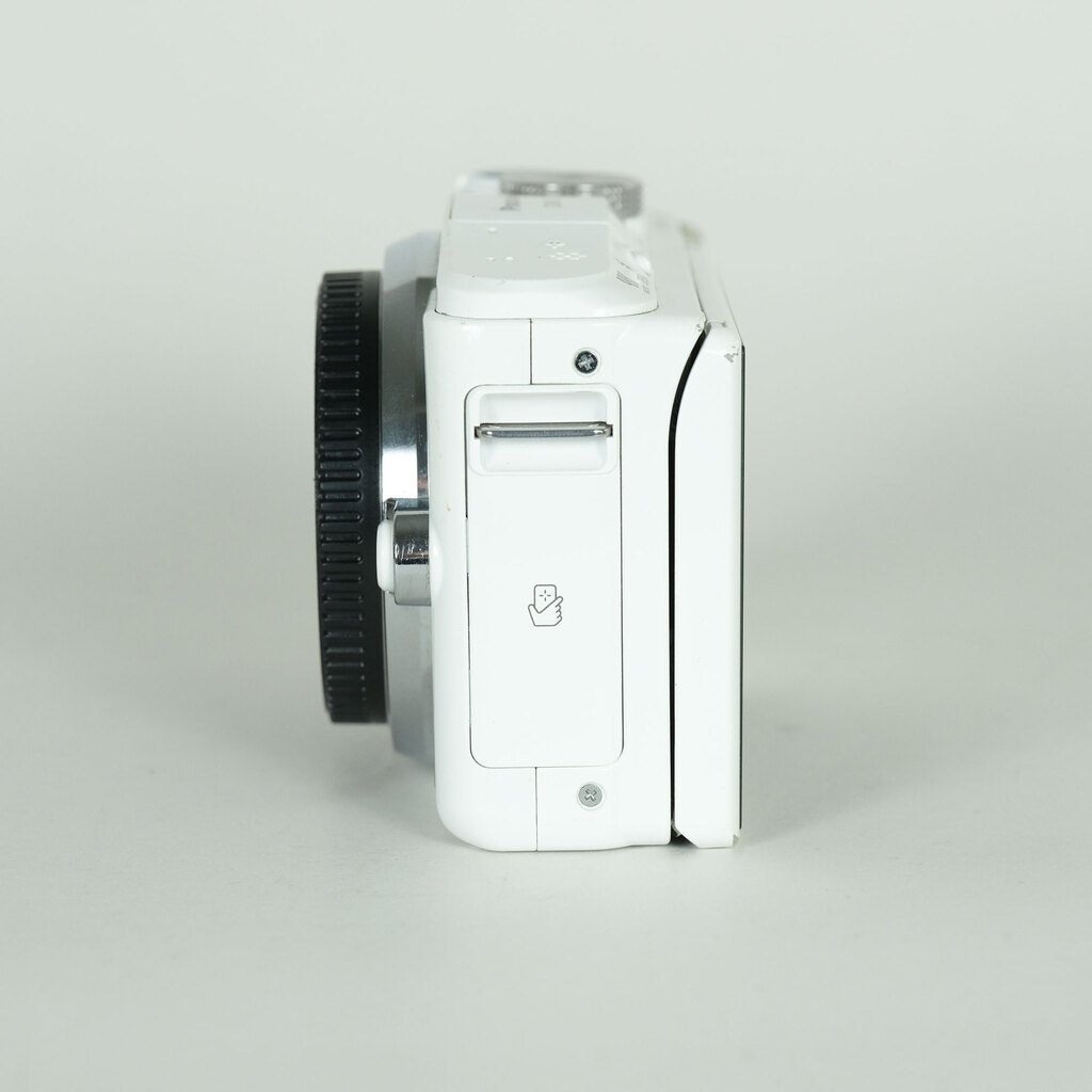 Panasonic LUMIX DMC-GF6-W ボディ ホワイト