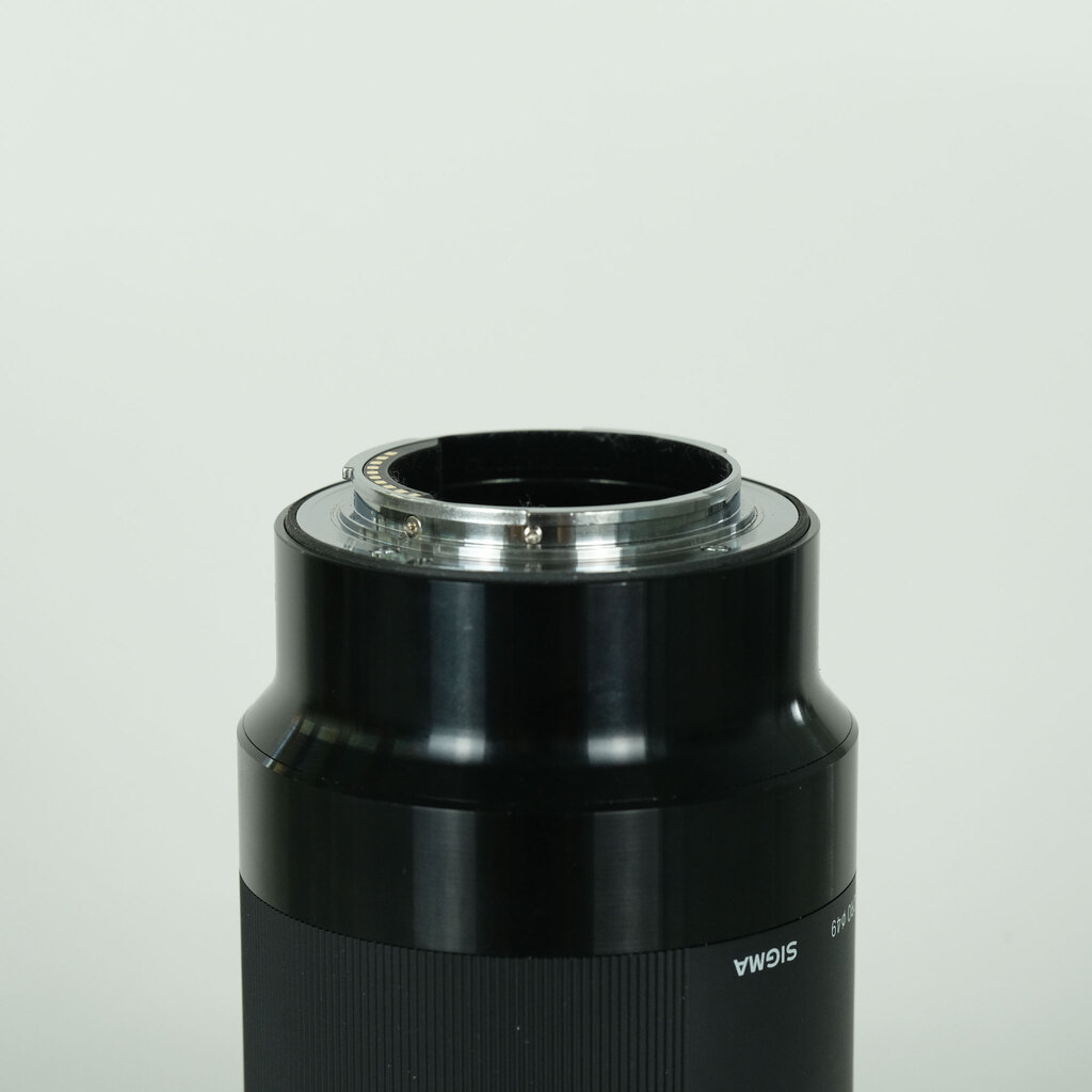 SIGMA 70mm F2.8 DG MACRO｜Art [ソニーE用]の出品 | ONE SCENE（ワン