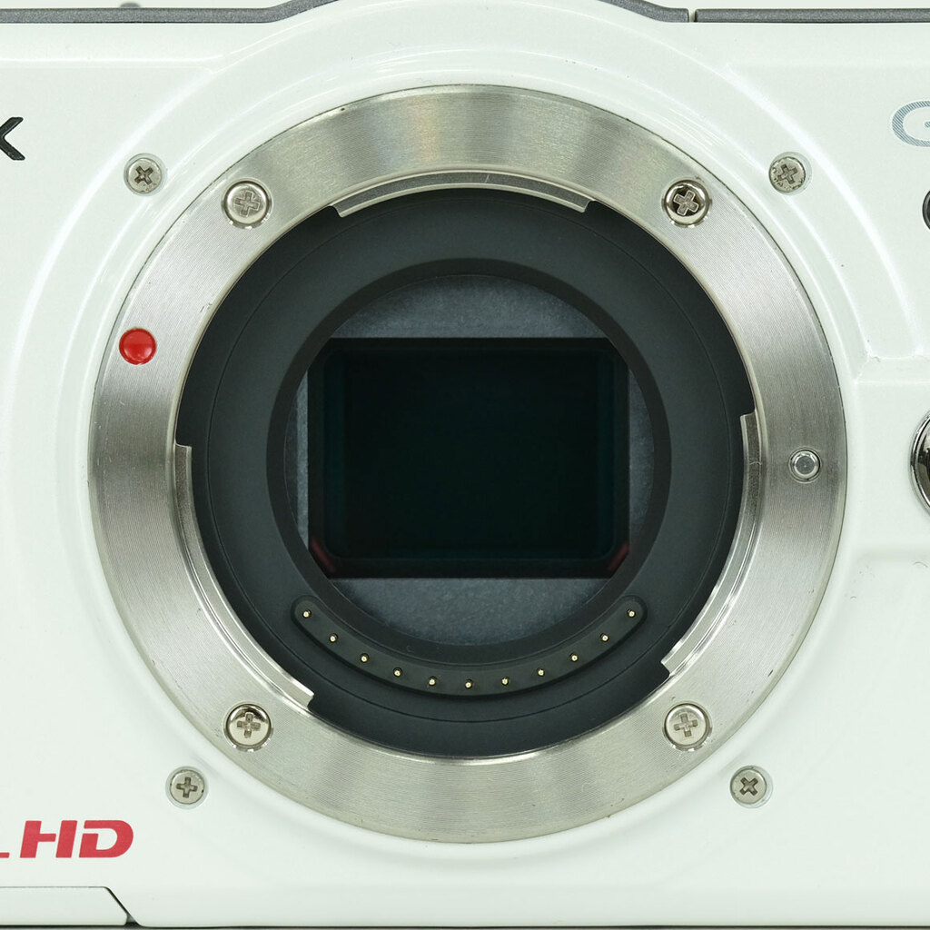 Panasonic LUMIX DMC-GF2-K ボディ ホワイト Panasonic LUMIX DMC-GF2-K ボディ ホワイト