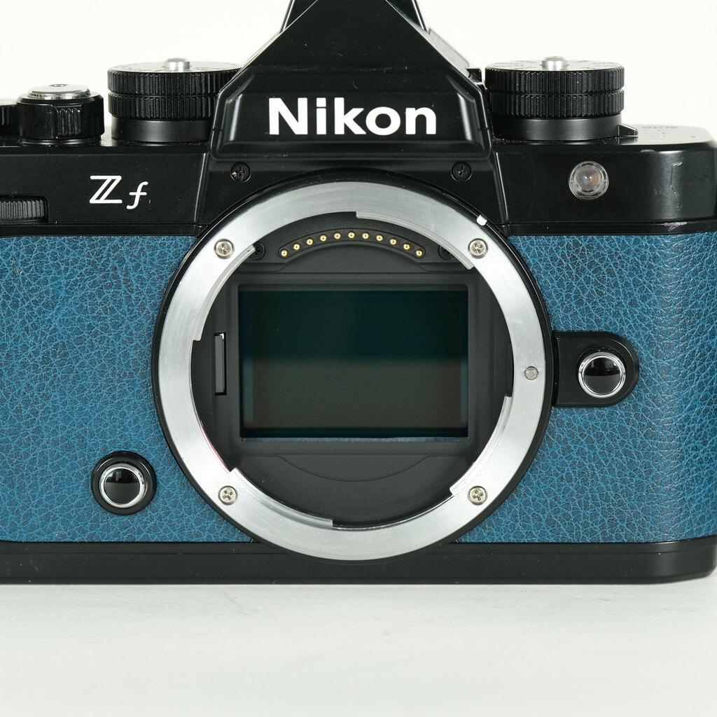Nikon Z f プレミアムエクステリア張替済みの出品 | ONE SCENE（ワン