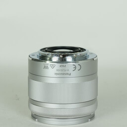 Panasonic LUMIX G VARIO 35-100mm / F4.0-5.6 ASPH. / MEGA O.I.S.