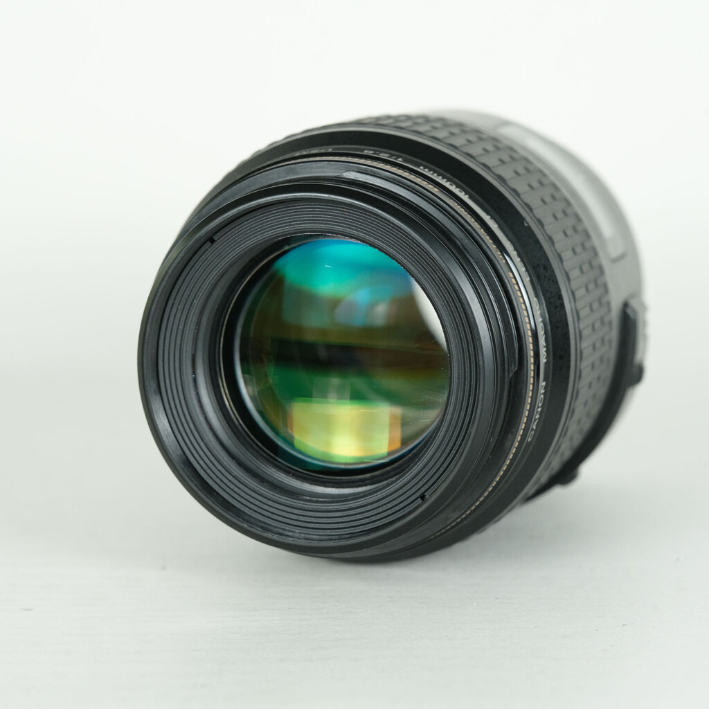 Canon EF 100mm f/2.8 Macro IS USMワンオーナー Canon EF 100mm f/2.8 Macro IS USMワンオーナー Canon EF 100mm f/2.8
