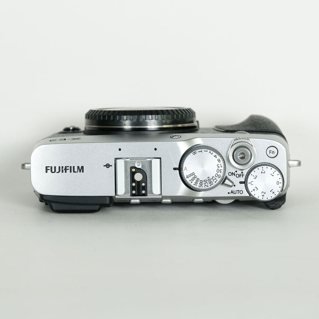 FUJIFILM X-E3