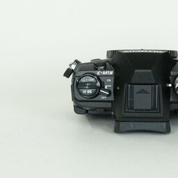 OLYMPUS OM-D E-M1 Mark II