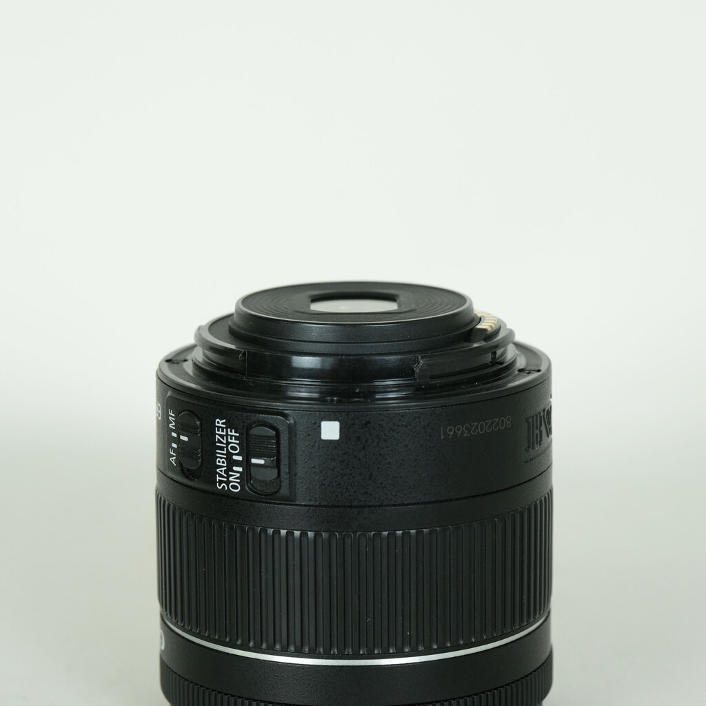 Canon EF-S18-55mm F4-5.6 IS STM