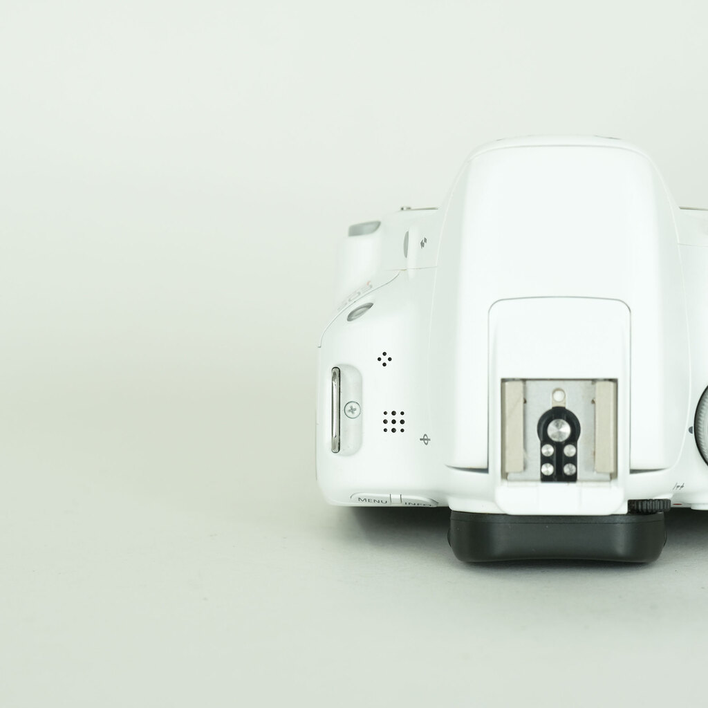 Canon EOS Kiss X7 ボディ ホワイト