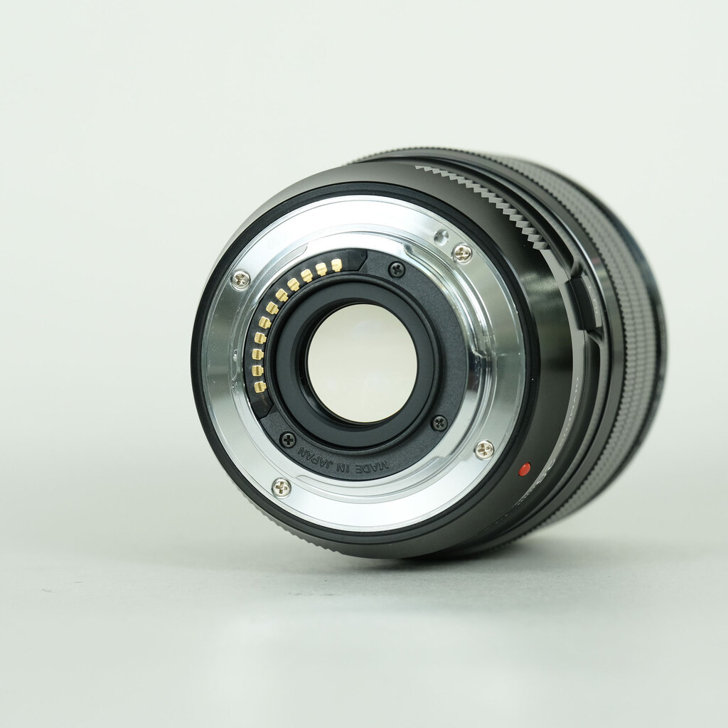 OLYMPUS M.ZUIKO DIGITAL ED 25mm F1.2 PROの出品 | ONE SCENE（ワン
