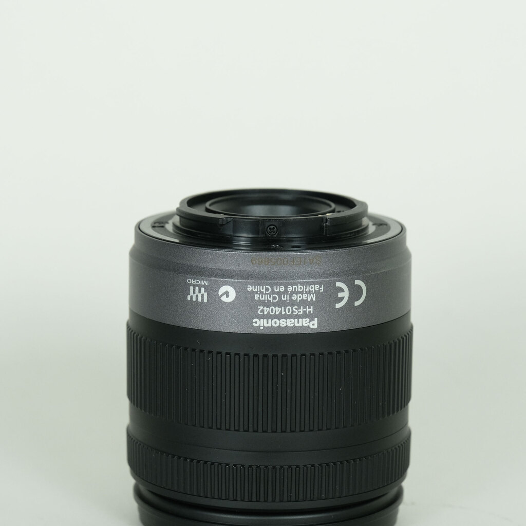 Panasonic LUMIX G 14-42mm F3.5-5.6 ASPH. MEGA O.I.S. H-FS014042 Panasonic LUMIX G 14-42mm F3.5-5.6 ASPH. MEGA O.I.S. H-FS014042