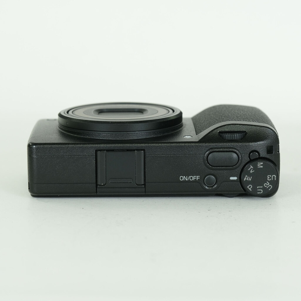 RICOH GR III