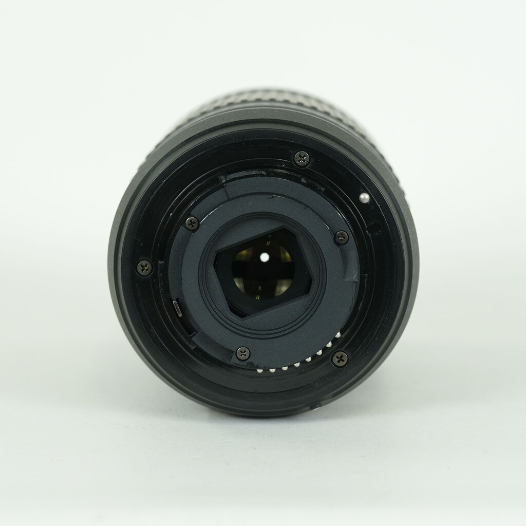 Nikon AF-P DX NIKKOR 70-300mm f/4.5-6.3G ED VR Nikon AF-P DX NIKKOR 70-300mm f/4.5-6.3G ED VR