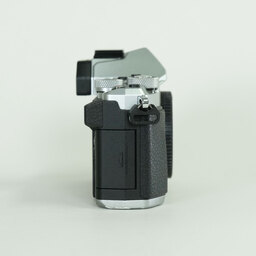 OLYMPUS OM-D E-M5 Mark II