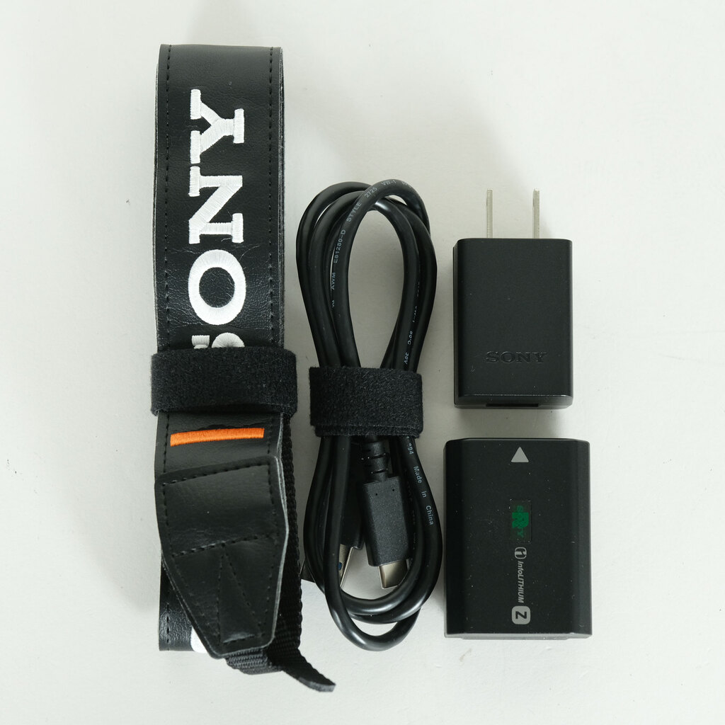 SONY α7 IV(ILCE-7M4) SONY α7 IV(ILCE-7M4)