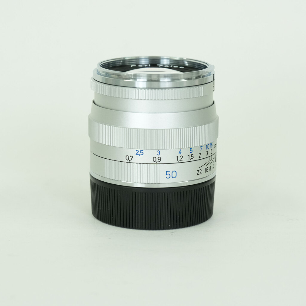 Carl Zeiss Planar T* 2.0/50 ZM シルバー